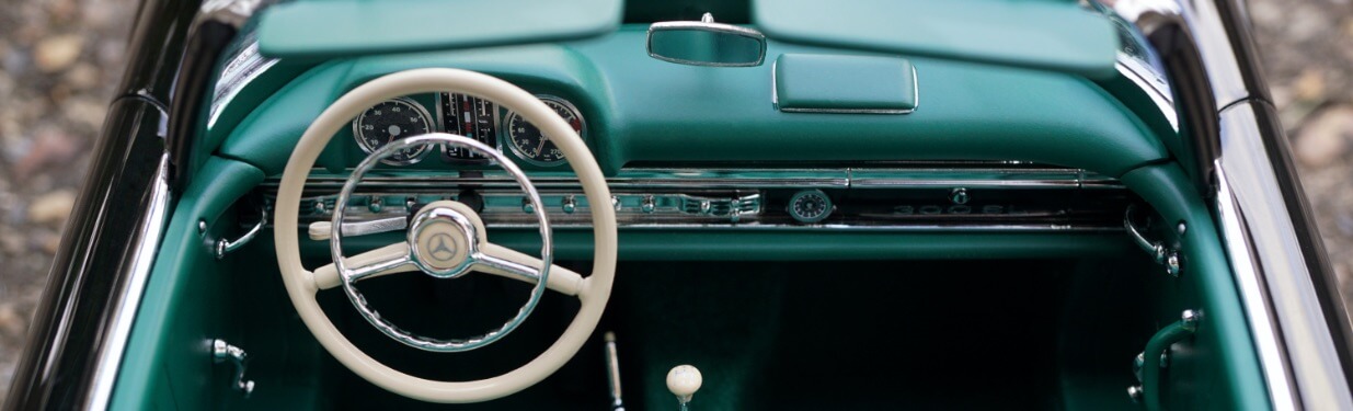 oldtimer Cockpit green